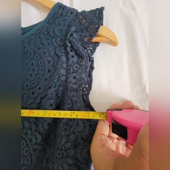 LOFT scoopneck sleevess ruffled lace dress - Picture 10 of 12
